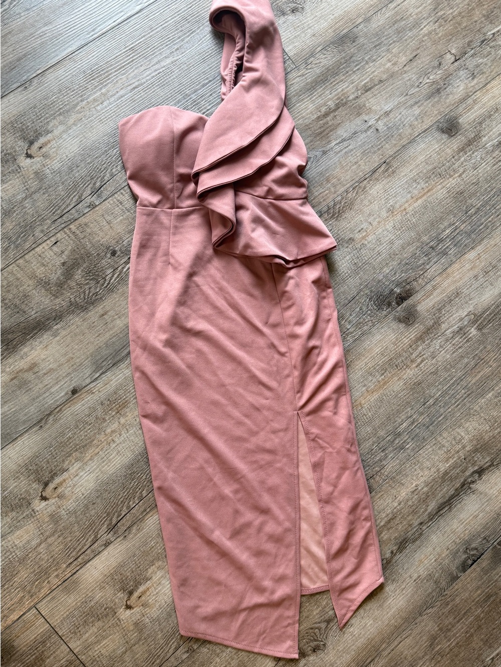 One-Shoulder Ruffle Midi Dress in Rose - Picture 2 of 7